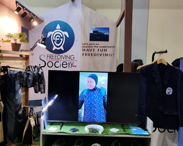 Belajar Freediving dan jadi Mermaid Bersama Freediving Society