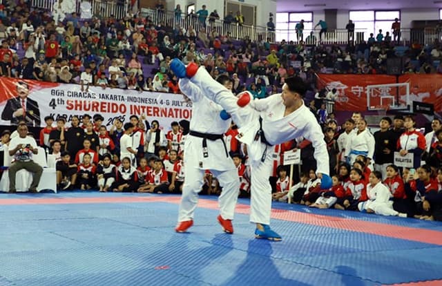 Ribuan Karateka dari 14 Negara Ikuti Kejuaraan Karate Internasional di GOR Ciracas